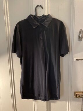 Cuts clothing curve hem polo